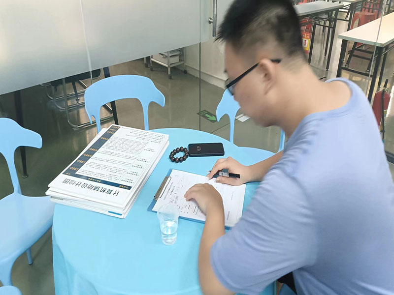 天骄学校-学生报名中.jpg