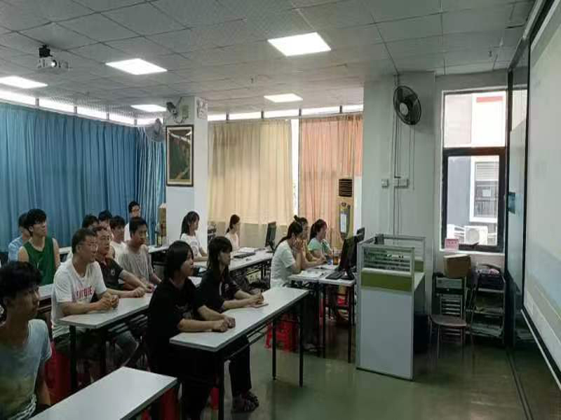 东莞万江天骄电脑办公班老师上课中(2).jpg